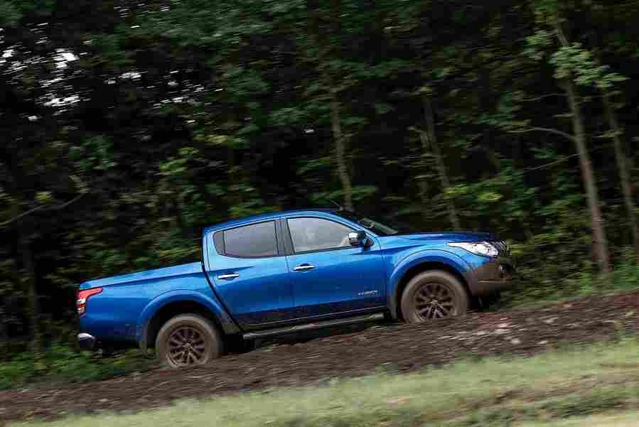 MITSUBISHI L200 Double Cab 5487 55 Car A4 Photo Print
