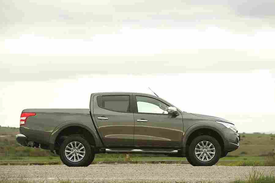 MITSUBISHI L200 Double Cab 5487 57 Car A4 Photo Print