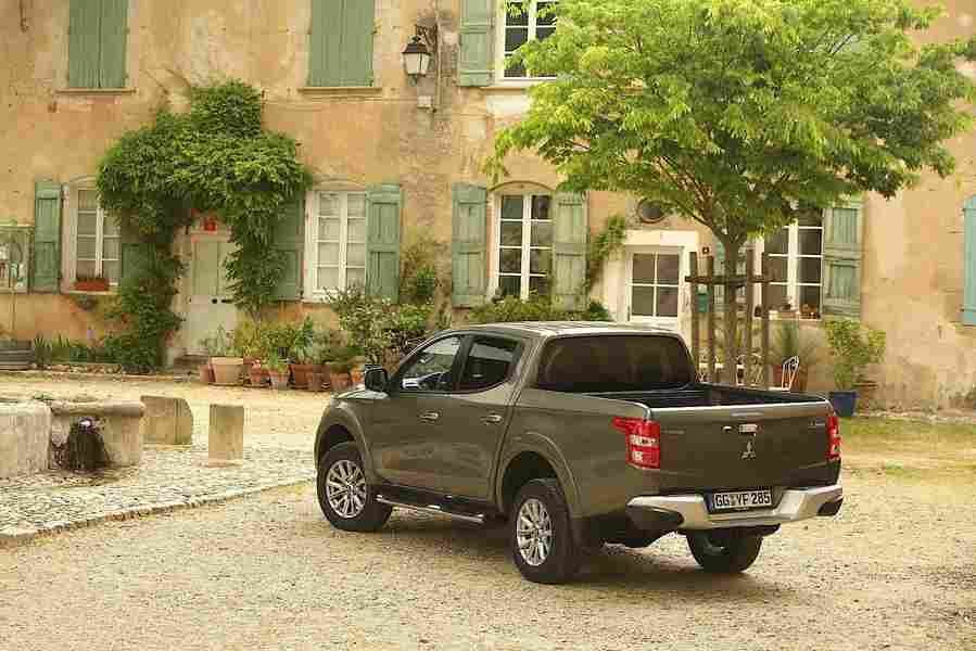 MITSUBISHI L200 Double Cab 5487 58 Car A4 Photo Print