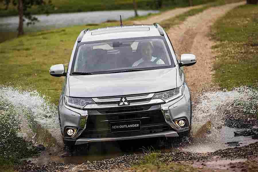 MITSUBISHI Outlander 5404 67 Car A4 Photo Print