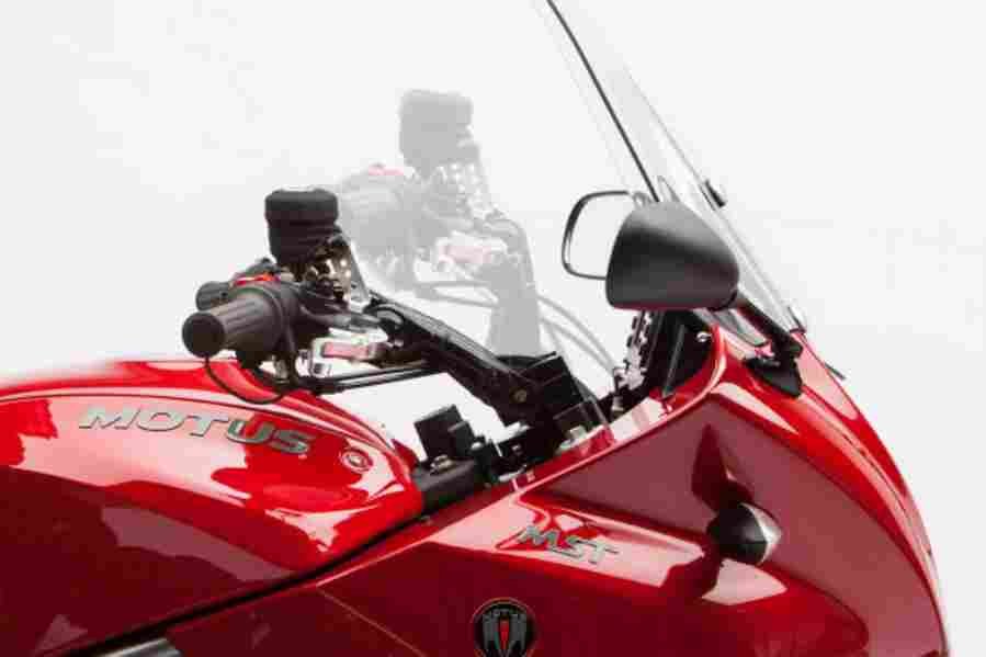 MOTUS MST 1650 13067 3 Car A4 Photo Print