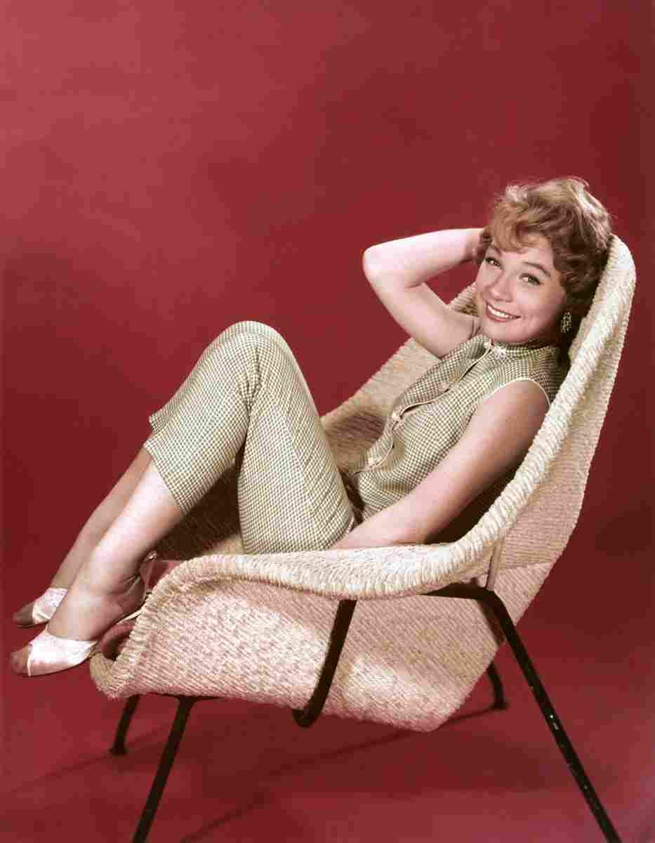 MacLaine Shirley 8 film star poster A4 Photo Print