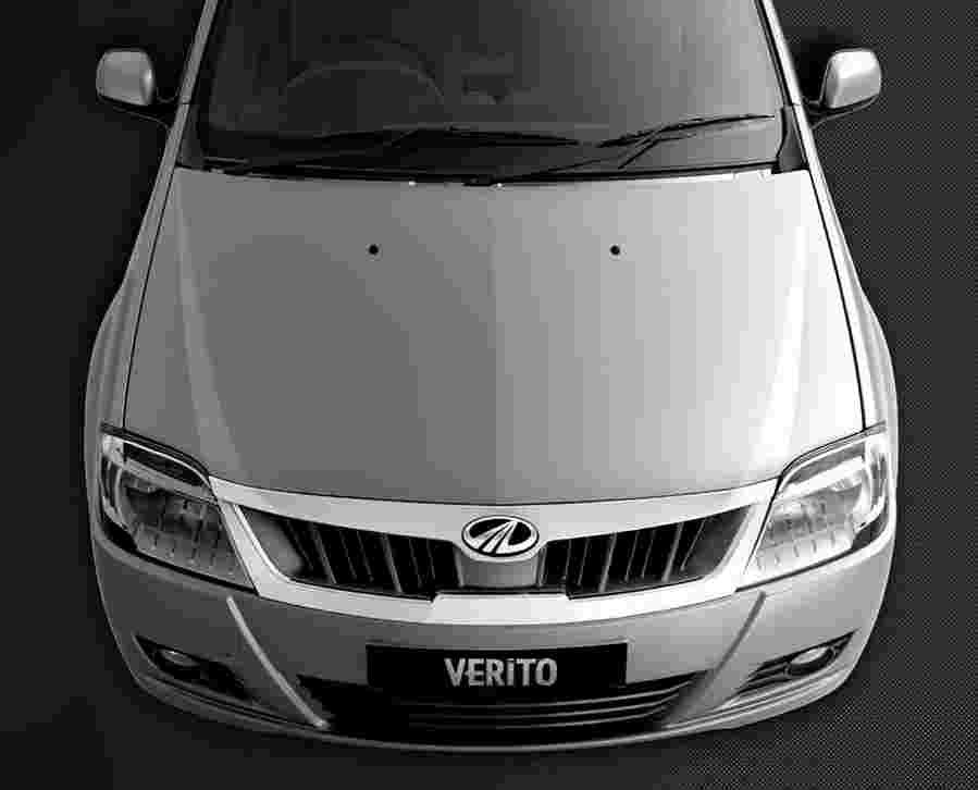 MahindraVerito 4738 2 Car A4 Photo Print