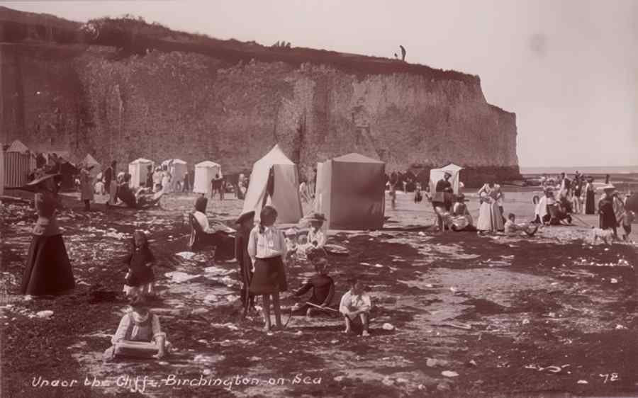 Margate Under The Cliffs Vintage A4 Photo Print