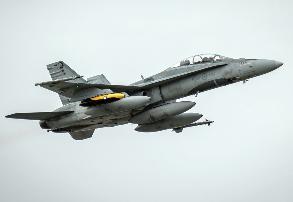 Mcdonnell Douglas Cf18 Hornet Multirole Fighter Royal Canadian Air Force 23 A4 Photo Print