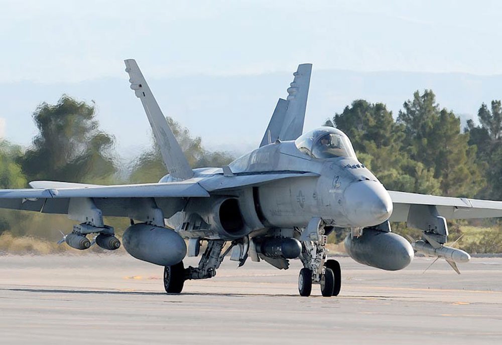 Mcdonnell Douglas Fa18 Hornet Multirole Fighter United States 24 A4 Photo Print