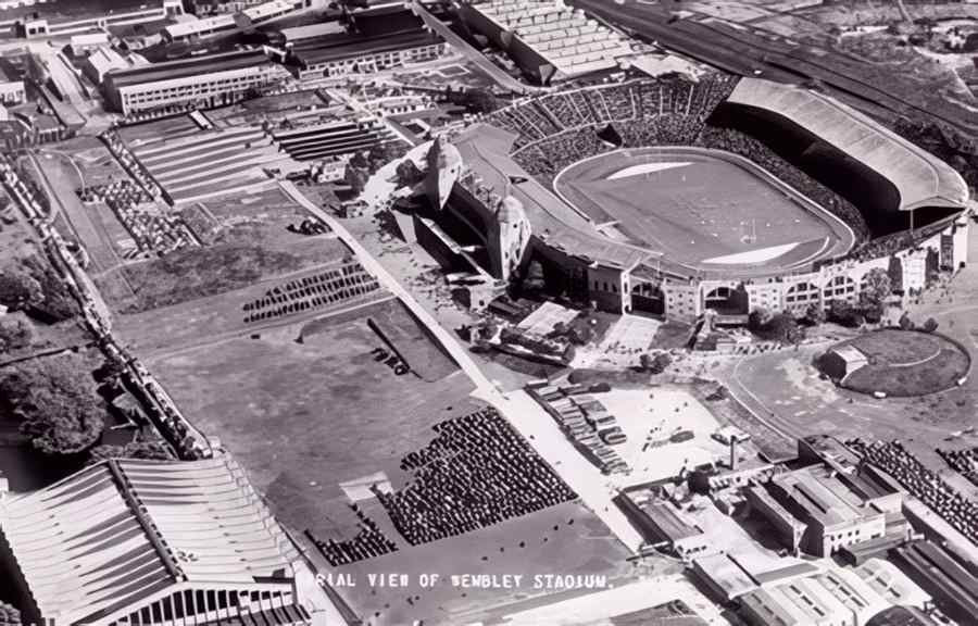 Middlesex 10004 Vintage A4 Photo Print