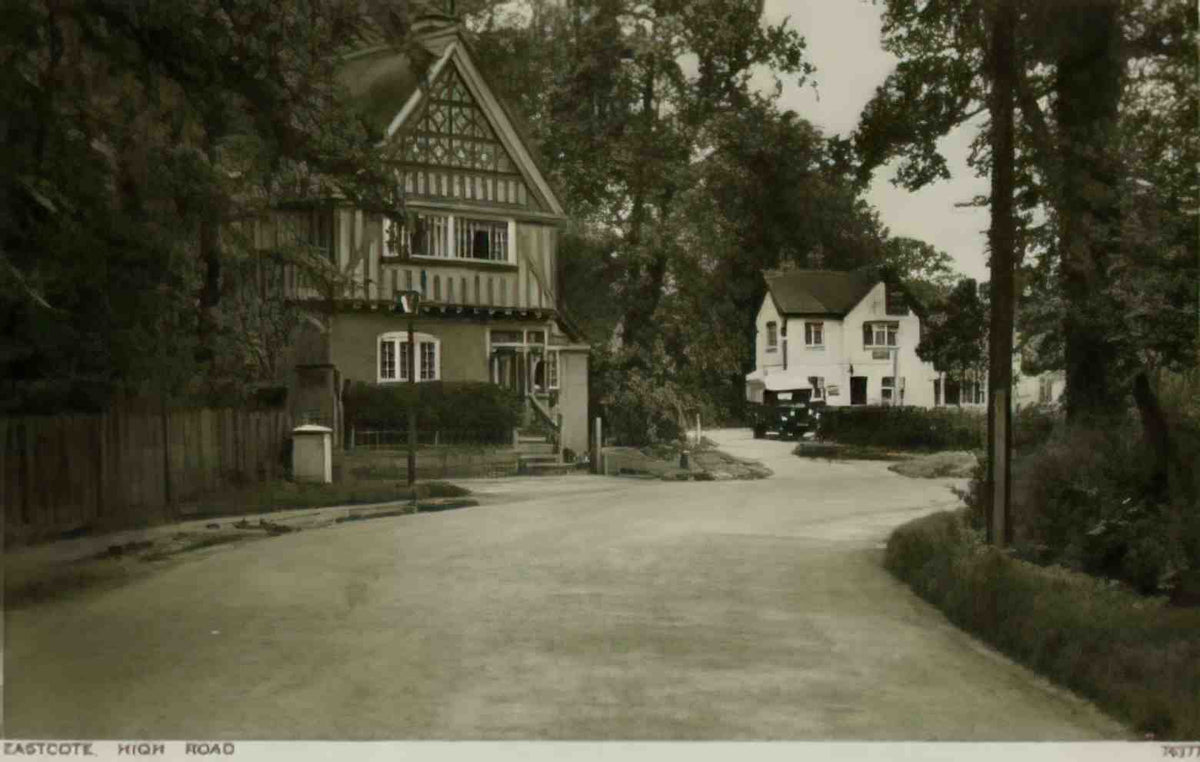 Middlesex Eastcote High Road II Vintage A4 Photo Print