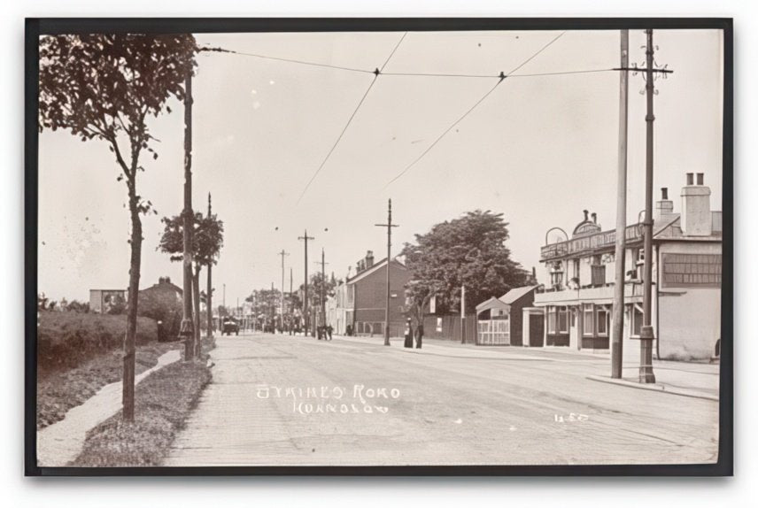 Middlesex Hounslow Staines Road George Fourth Pub Couple At Tram Stop Vintage A4 Photo Print
