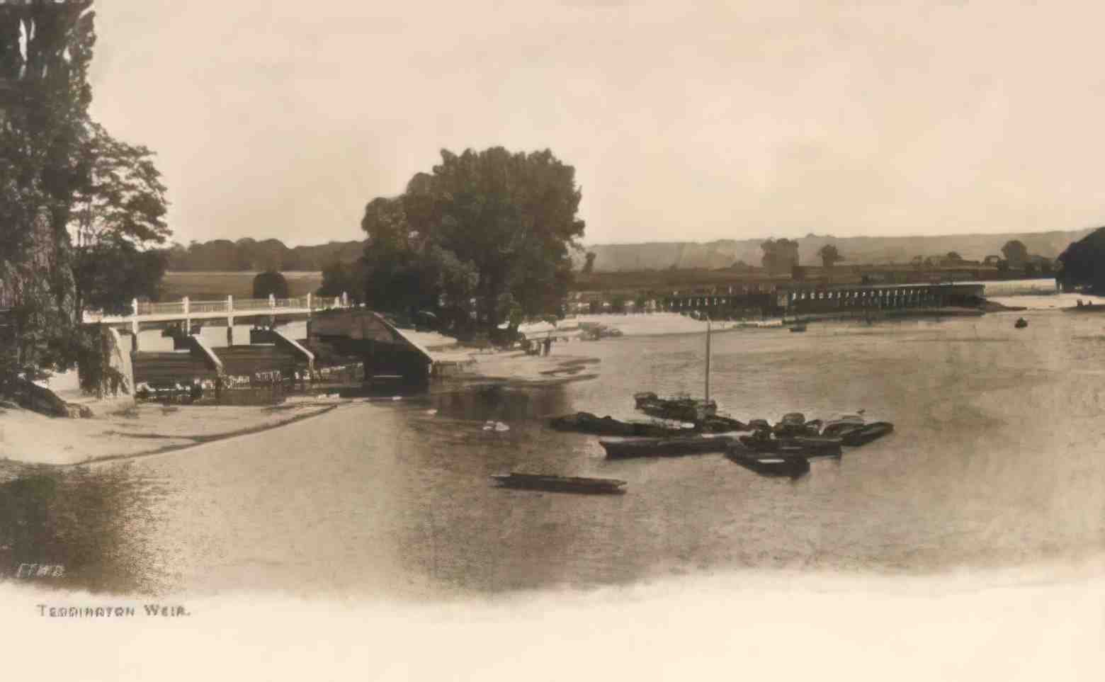 Middlesex Teddington Teddington Weir Vintage A4 Photo Print