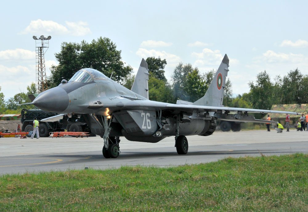 Mikoyan Mig29 Fulcrum Lightweight Multirole Fighter Soviet Union 17 A4 Photo Print