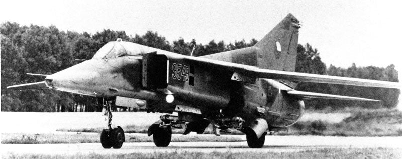 Mikoyangurevich Mig27 Flogger 3 A4 Photo Print