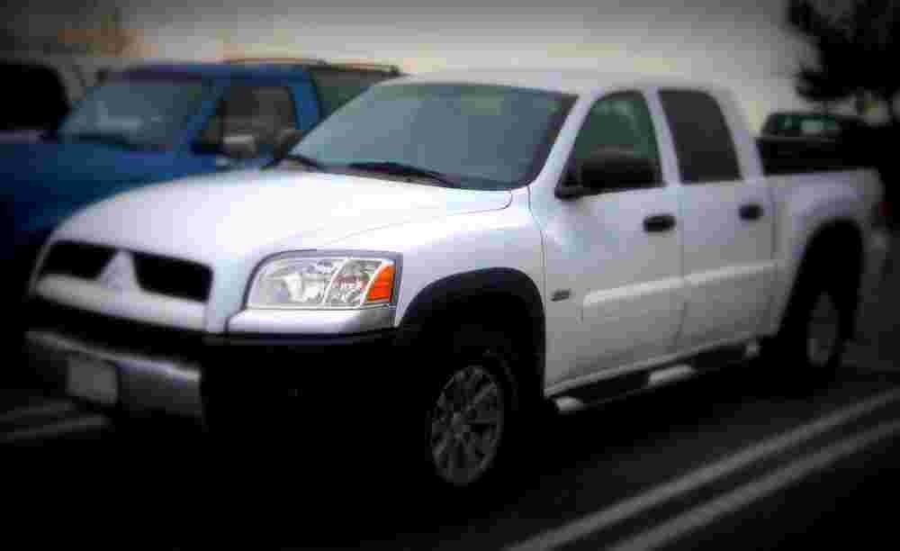 Mitsubishi Raider crew cab A4 Photo Print