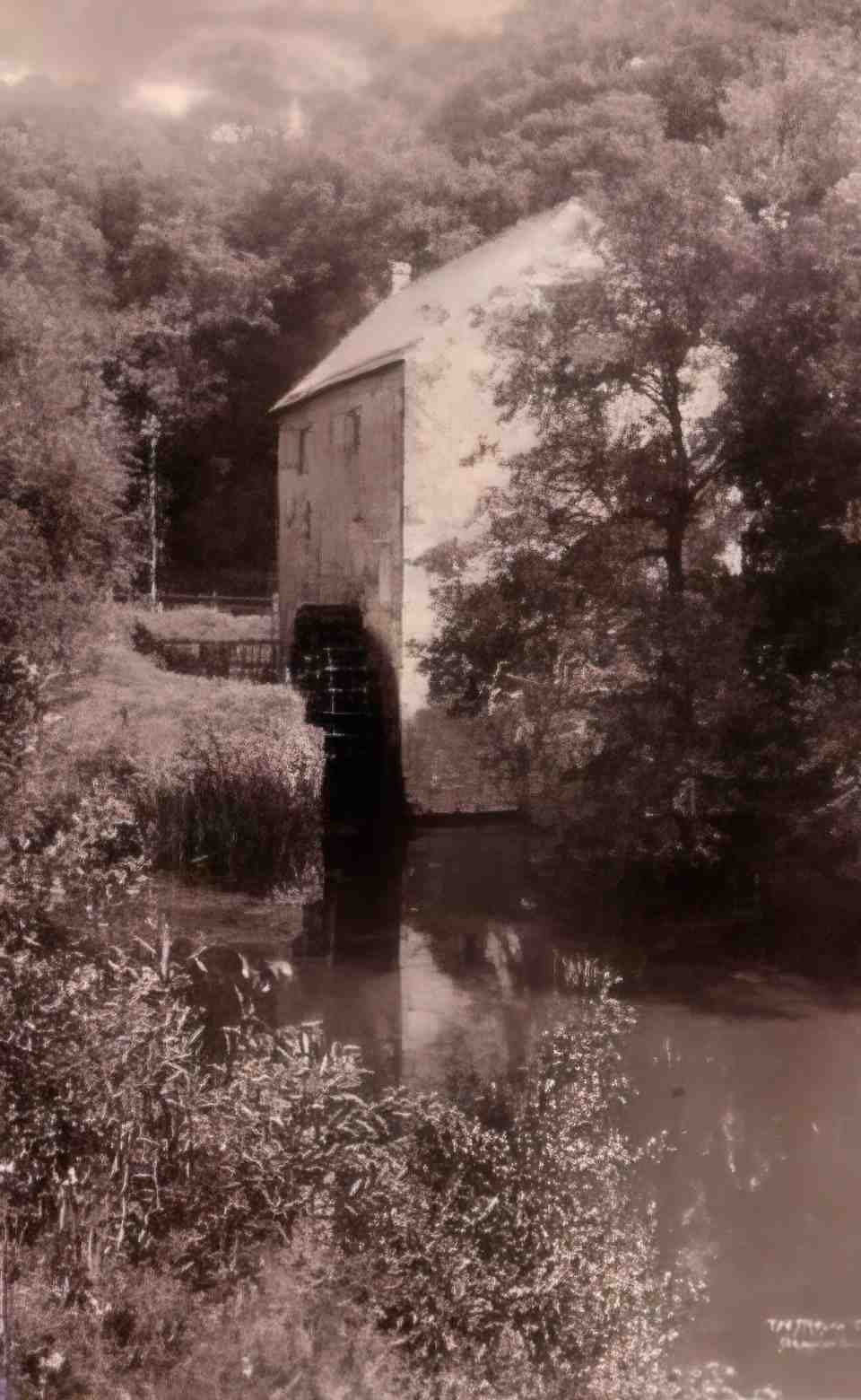 Monmouthshire Monmouth The Monmow Vintage A4 Photo Print