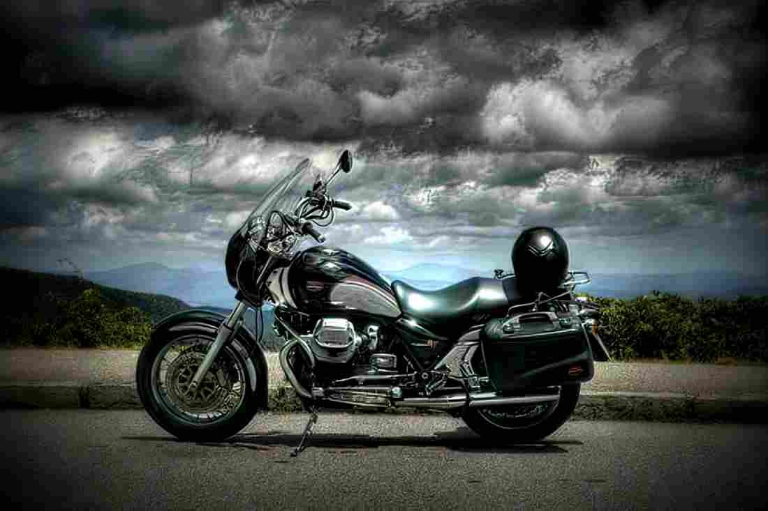 Moto Guzzi California EV Touring 2004 2 motorbike A4 Photo Print