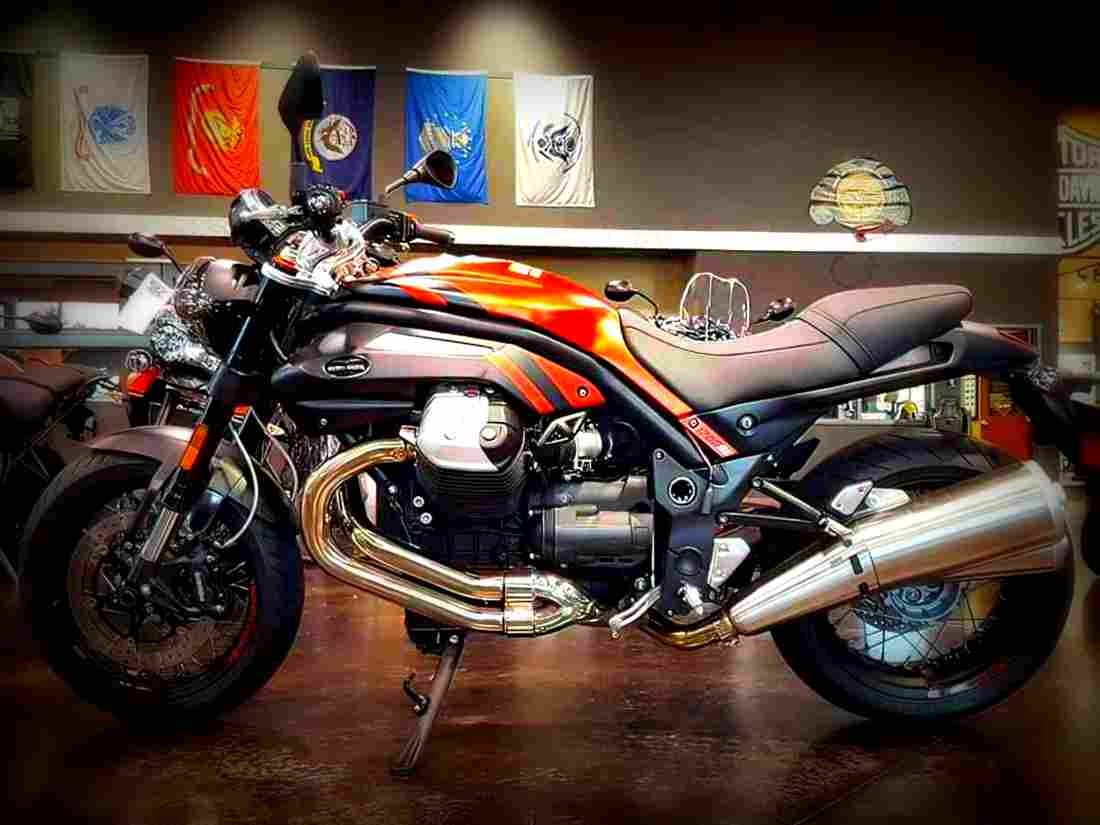 Moto Guzzi Griso 1200 S.E. 2018 4 motorbike A4 Photo Print