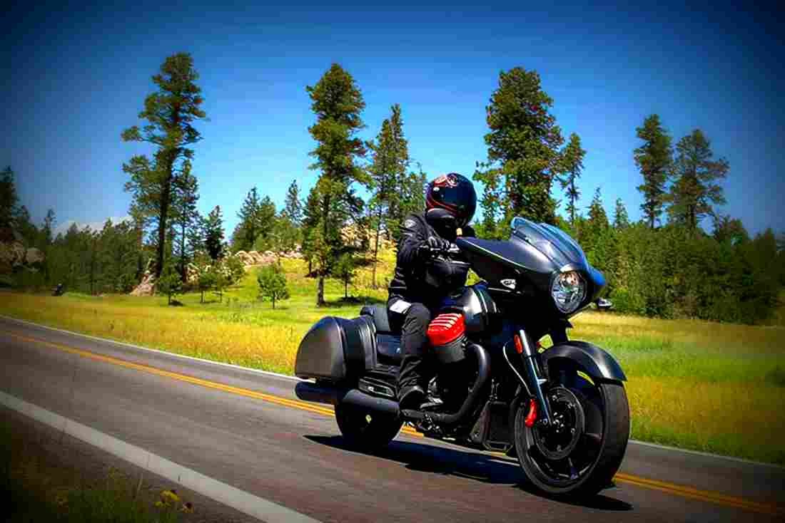 Moto Guzzi MGX 21 Flying Fortress 2017 1 motorbike A4 Photo Print