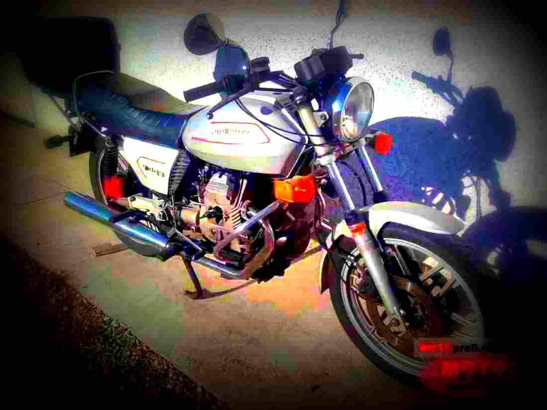 Moto Guzzi V 35 II 1982 1 motorbike A4 Photo Print