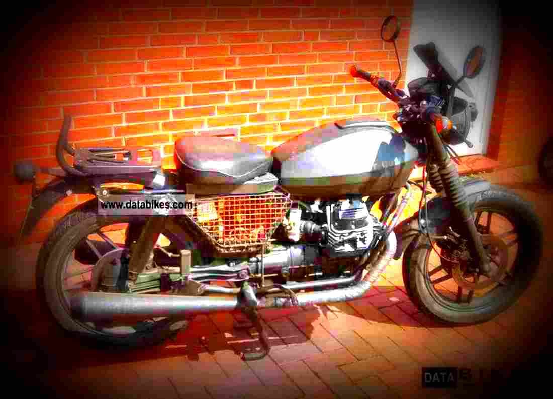 Moto Guzzi V 35 II 1982 5 motorbike A4 Photo Print
