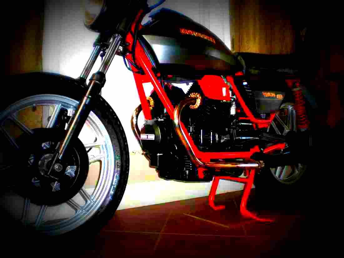 Moto Guzzi V 50 1979 3 motorbike A4 Photo Print