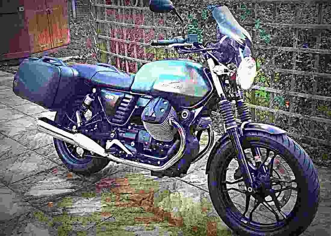 Moto Guzzi V7 750cc 4 motorbike A4 Photo Print