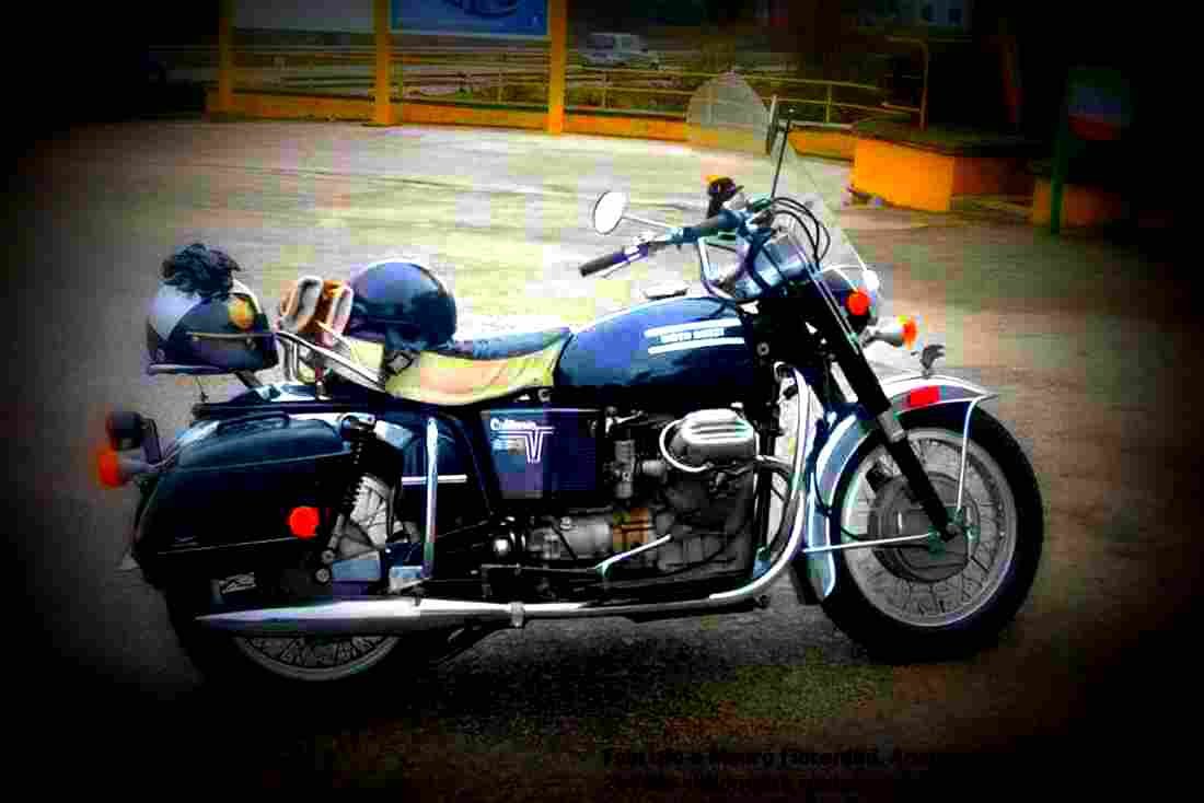 Moto Guzzi V7 850 GT 1973 5 motorbike A4 Photo Print