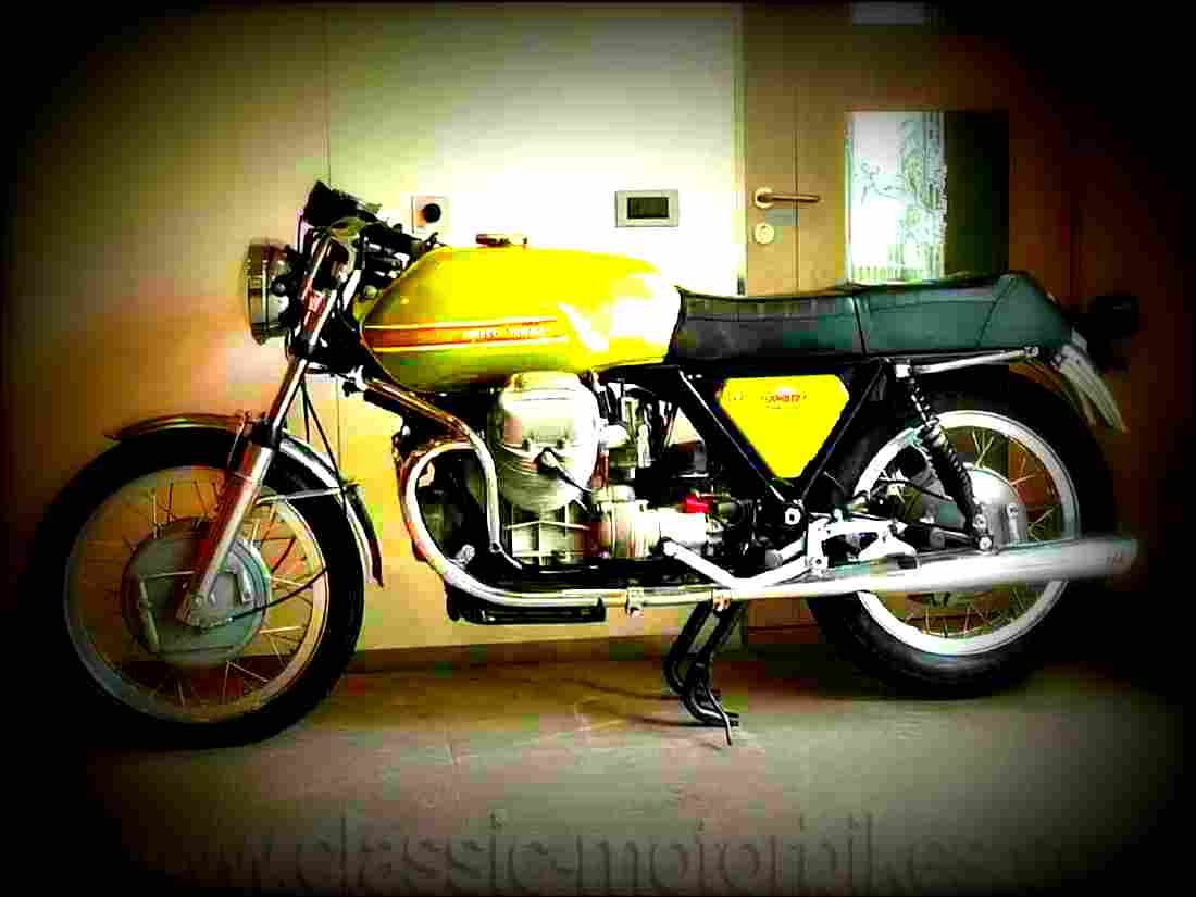Moto Guzzi V7 Classic 750cc 1 motorbike A4 Photo Print
