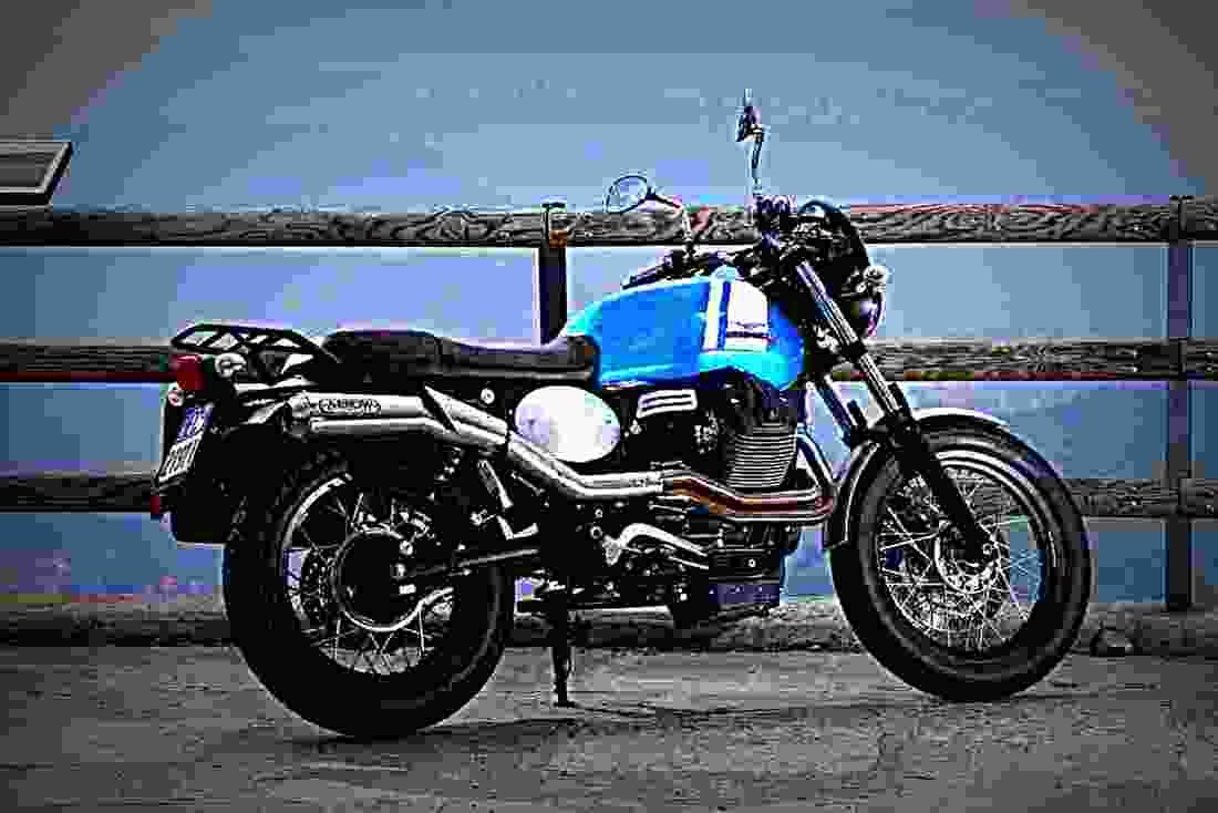 Moto Guzzi V7 II Scrambler ABS 2017 4 motorbike A4 Photo Print