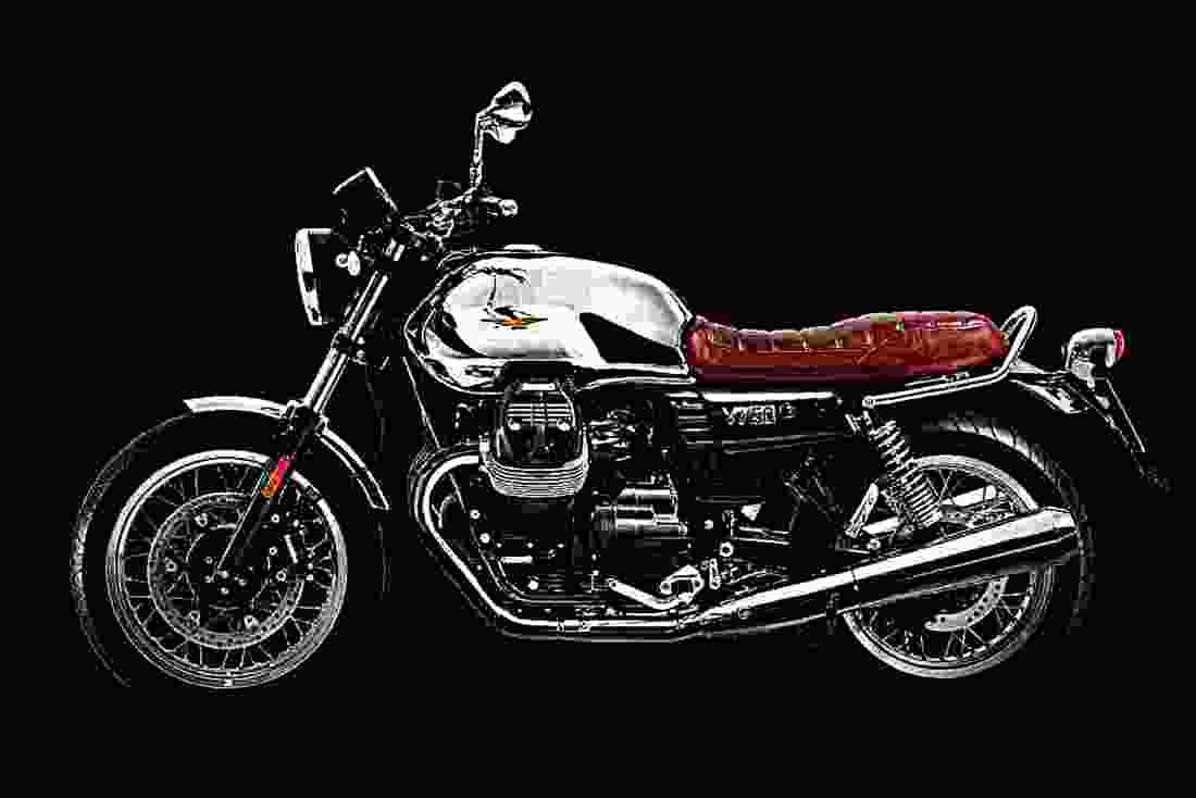 Moto Guzzi V7 III Racer 2018 3 motorbike A4 Photo Print