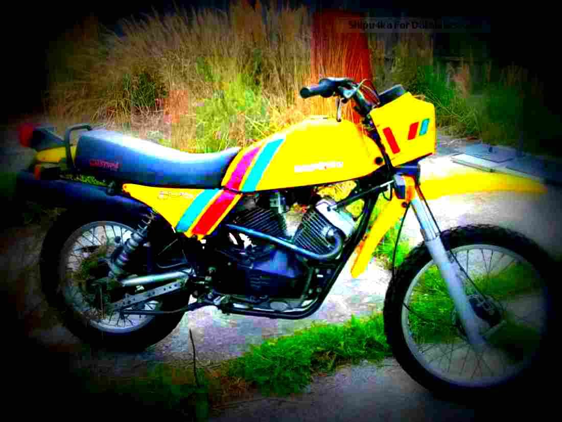 Moto Morini 500 T 1982 2 motorbike A4 Photo Print