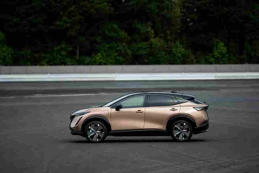 NISSAN Ariya 6886 40 Car A4 Photo Print