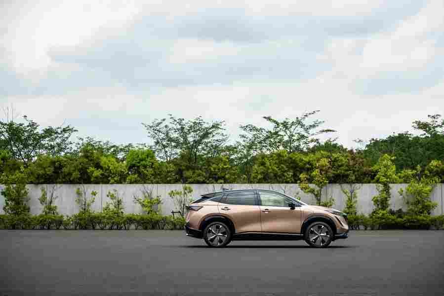 NISSAN Ariya 6886 42 Car A4 Photo Print