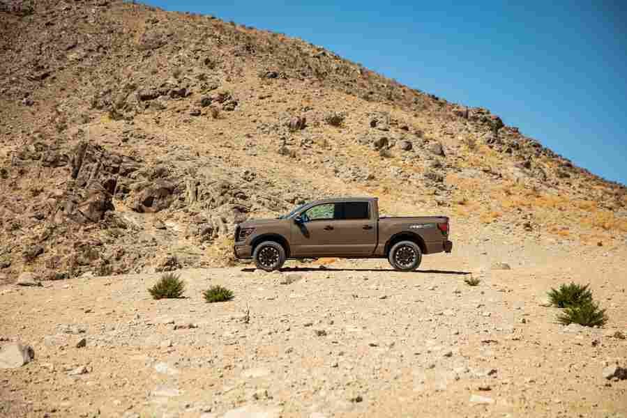 NISSAN Titan Crew Cab 6672 67 Car A4 Photo Print