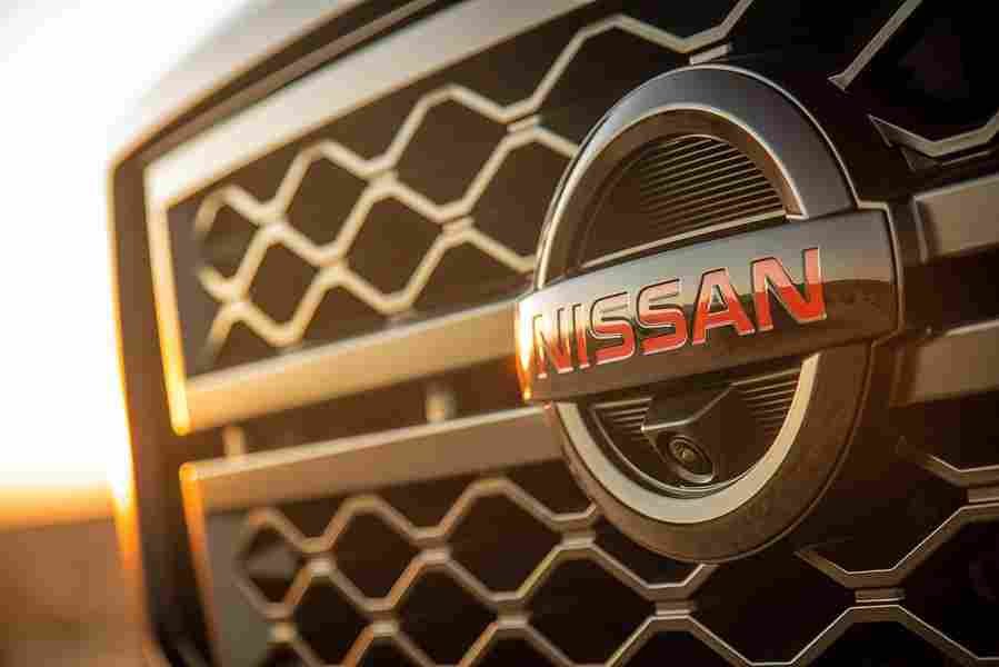 NISSAN Titan Crew Cab 6672 70 Car A4 Photo Print