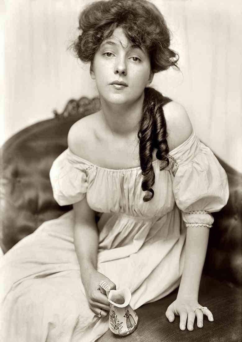 Nesbit Evelyn 1S A4 Photo Print