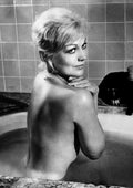 Novak Kim Notorious L&lady The z3 A4 Photo Print