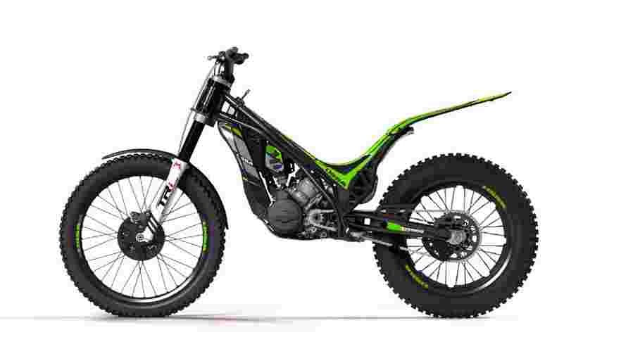 OSSA TR 300I 13335 2 Car A4 Photo Print