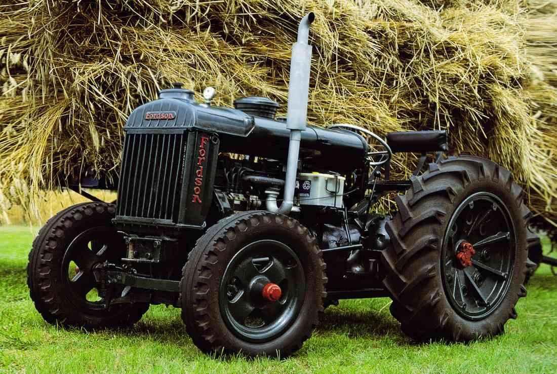 Old Tractor Fordson N Petrol 4 Cyl 1939 A4 Photo Print