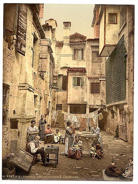 Old Venetian courtyard Venice Vintage A4 Photo Print