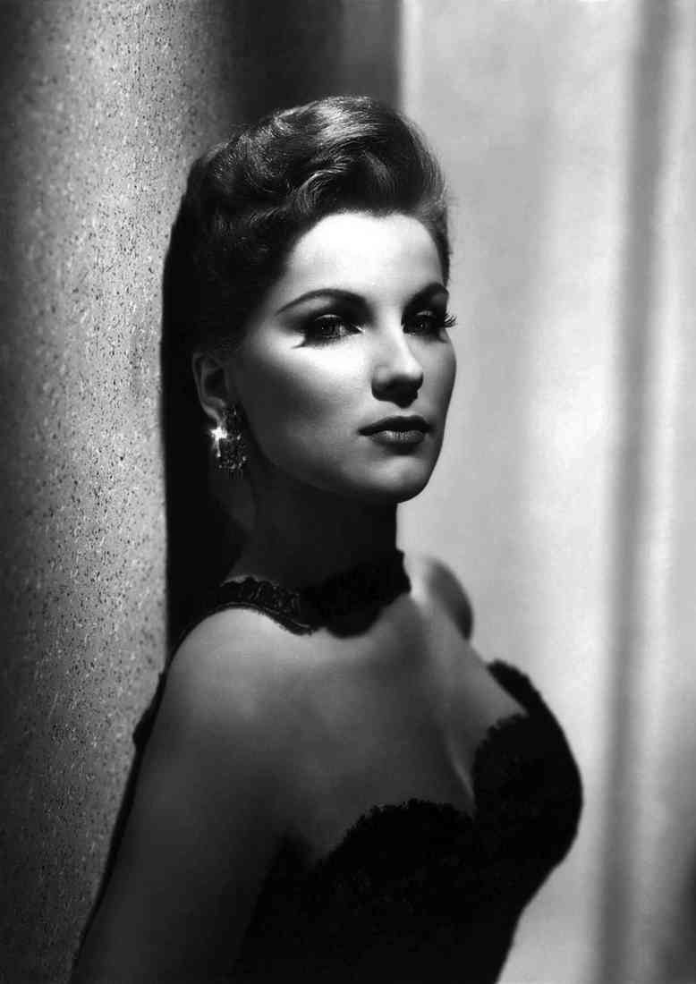Paget Debra 7 A4 Photo Print