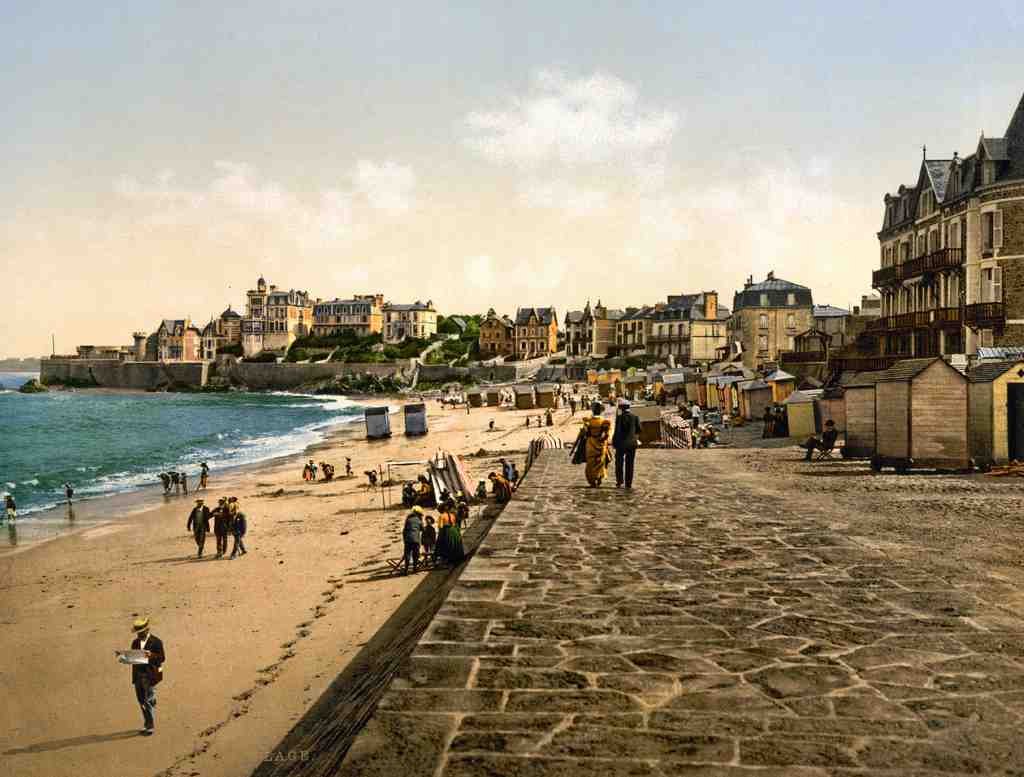 Parame France Vintage A4 Photo Print