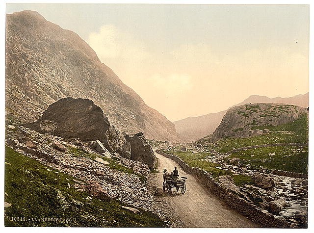 Pass II Llanberis Vintage A4 Photo Print