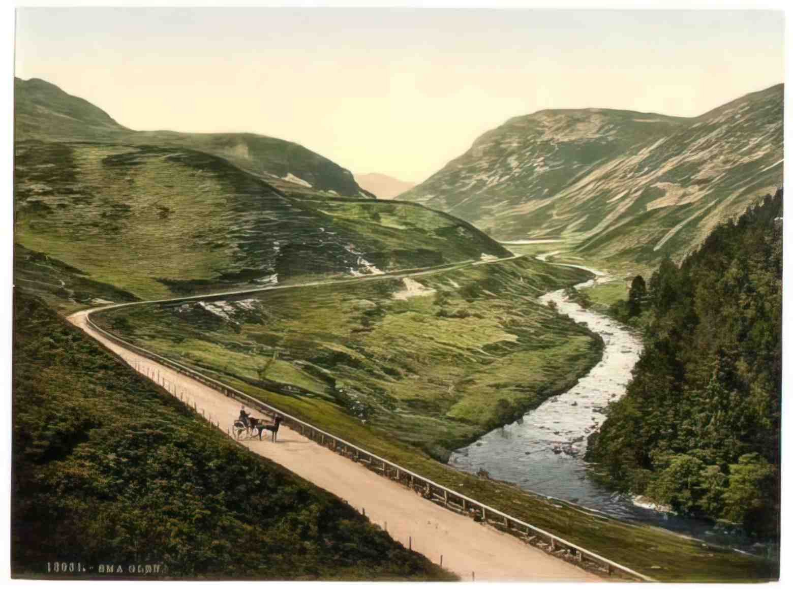 Perthshire Crieff Sma Glen Vintage A4 Photo Print