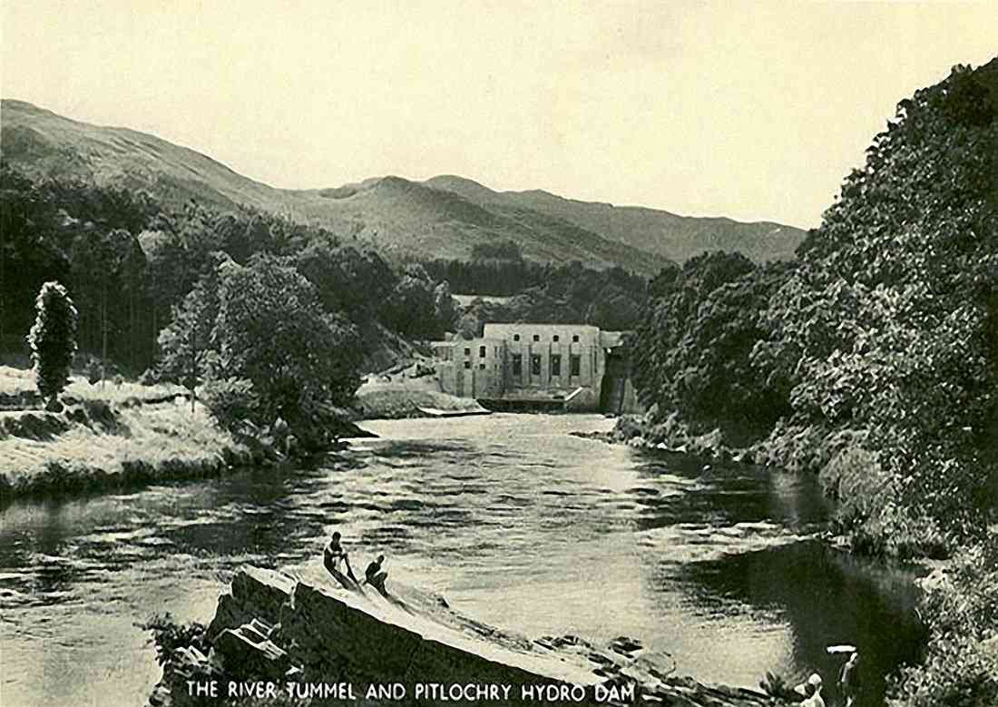 Perthshire Pitlochry The River Tunmel and The Hydro Dam vintage old A4 Photo Print