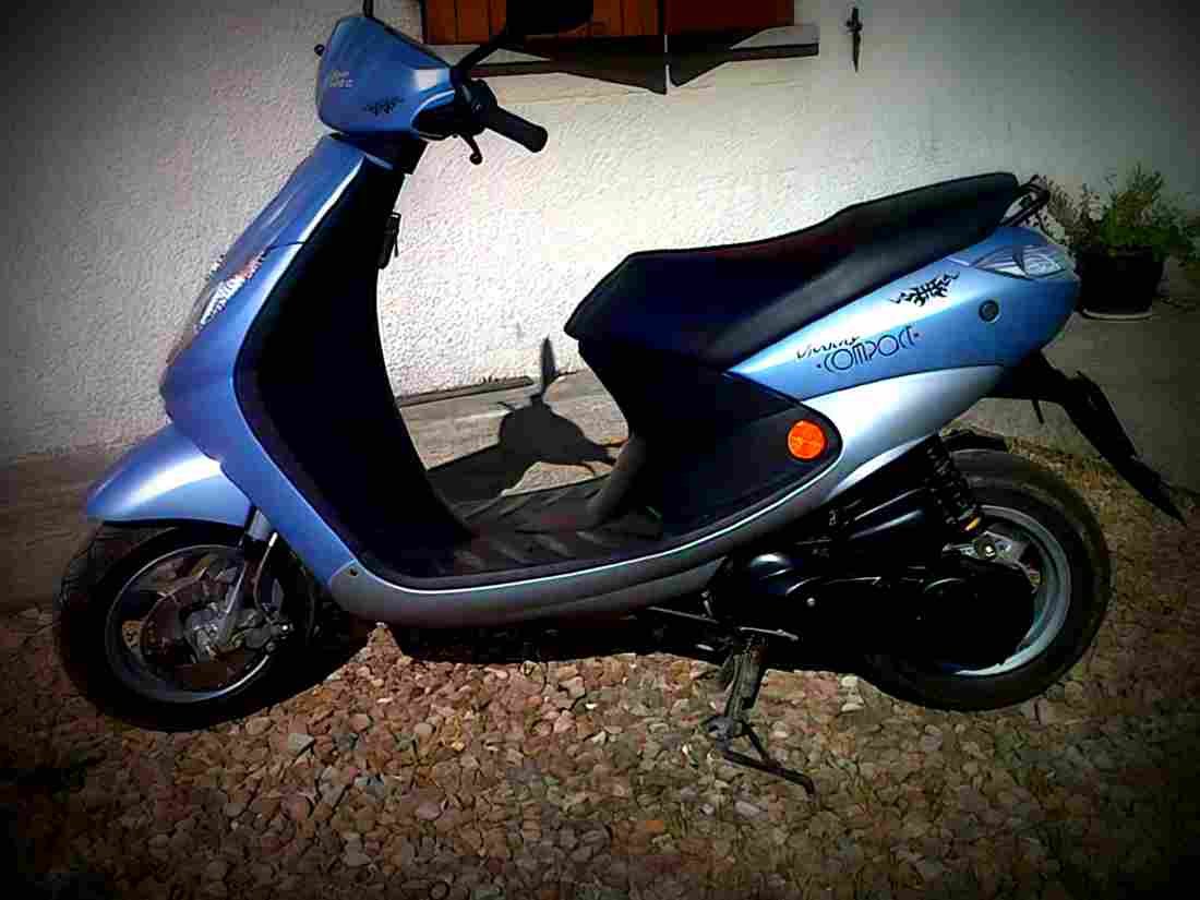 Peugeot Vivacity Compact Vivacity Compact 2 motorbike A4 Photo Print