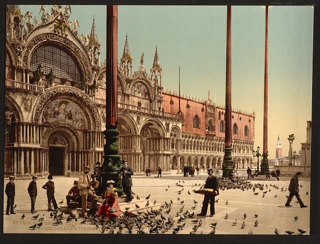 Pigeons in St Marks Place Venice Vintage A4 Photo Print