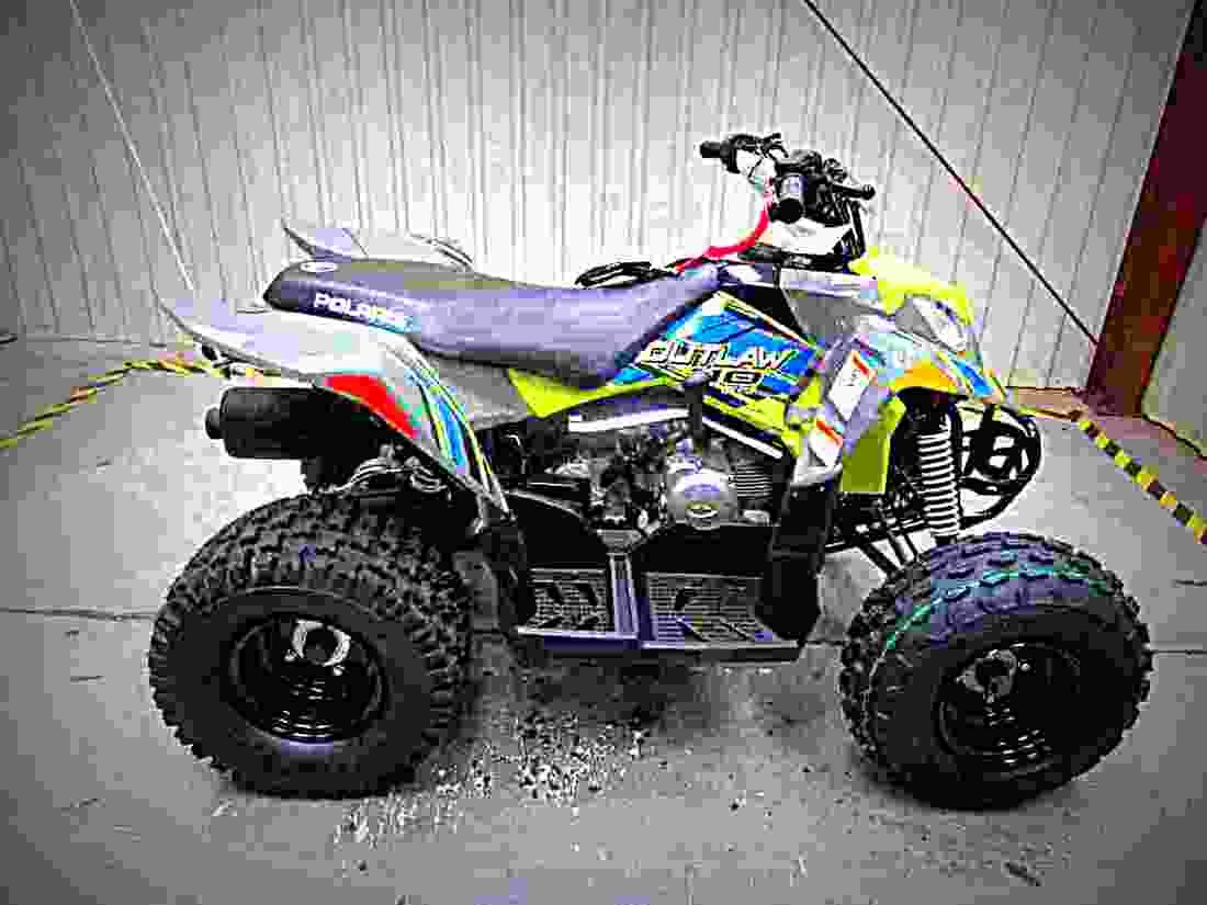 Polaris Outlaw 110 EFI 2017 1 motorbike A4 Photo Print