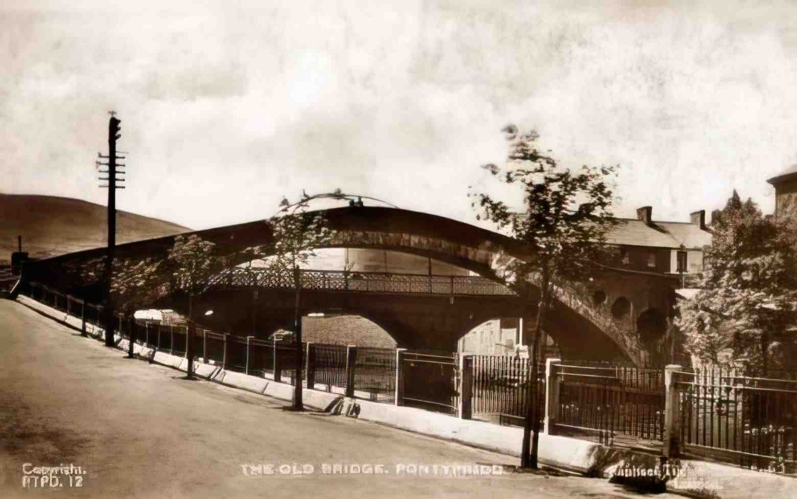Pontypridd The Old Bridge Vintage A4 Photo Print