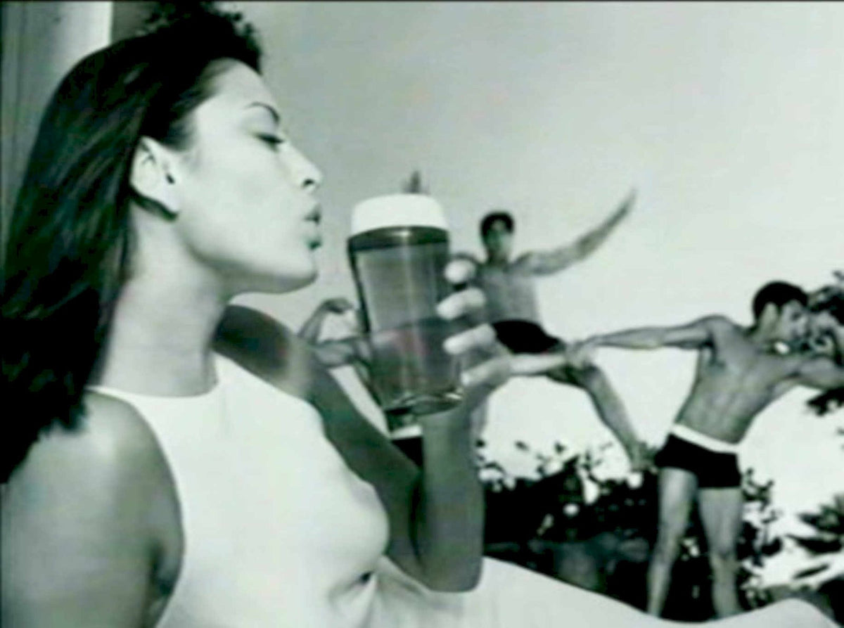 Poolside Drink Men 1990s Vintage Retro Advert