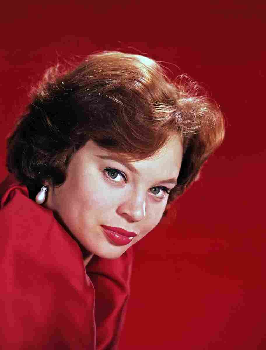 Prowse Juliet 1 film star poster A4 Photo Print